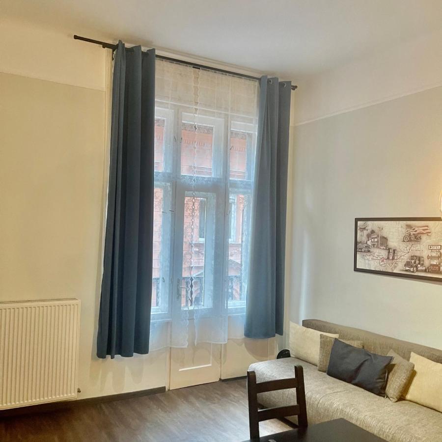 Opera Elegance Andrassy Apartment Budapest Exterior photo