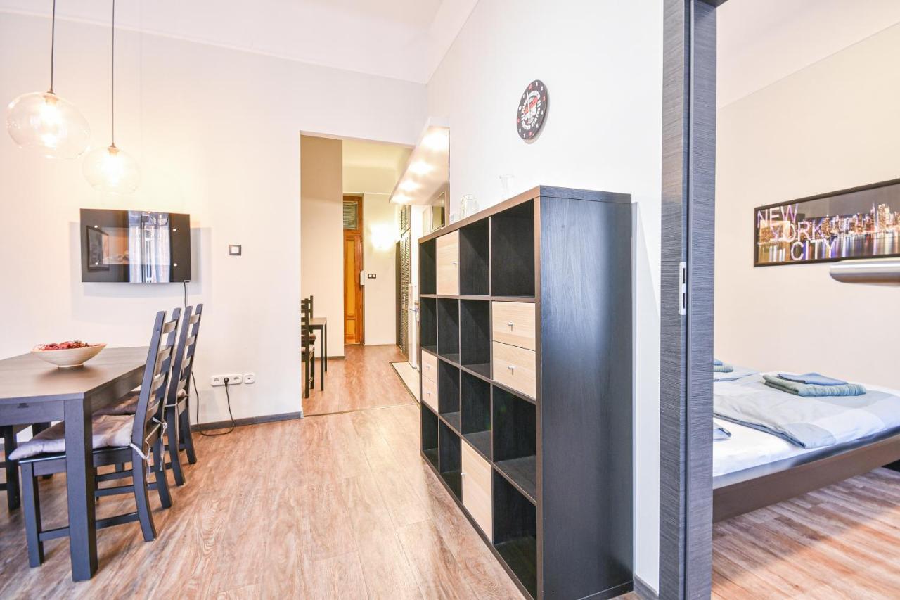 Opera Elegance Andrassy Apartment Budapest Exterior photo